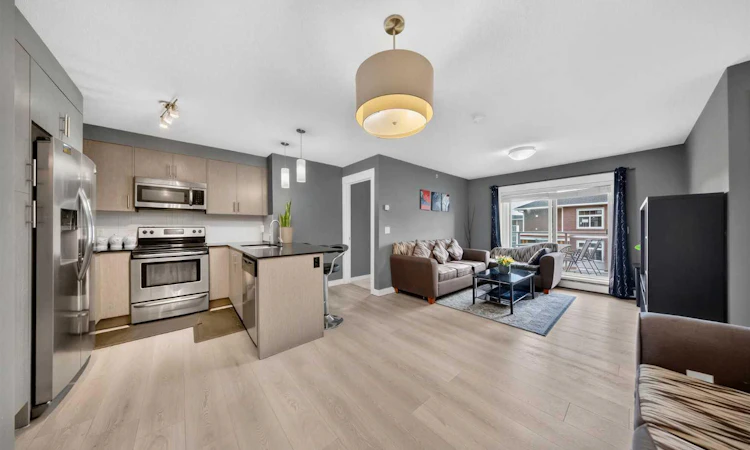 1404-240 Skyview Ranch Road NE