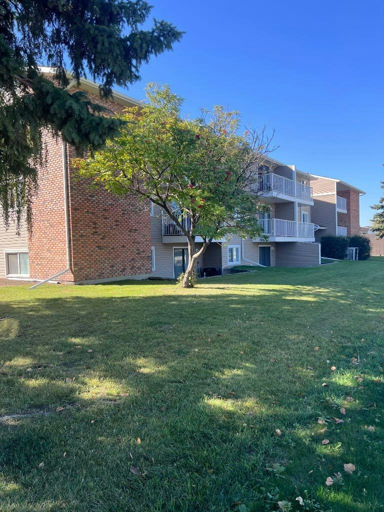 208-49 Bennett Street, Red Deer, AB, T4R 1V4