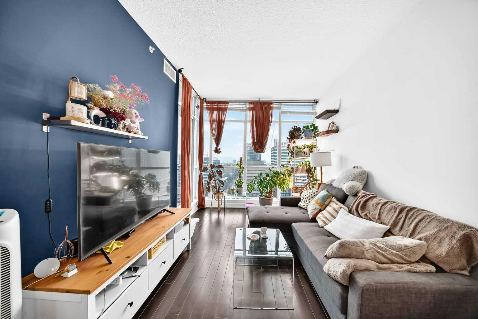 1504-788 12 Avenue SW, Calgary, AB, T2R 0H1