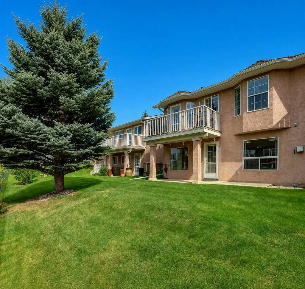 9 Harvest Grove Green NE, Calgary, AB, T3K 4W5