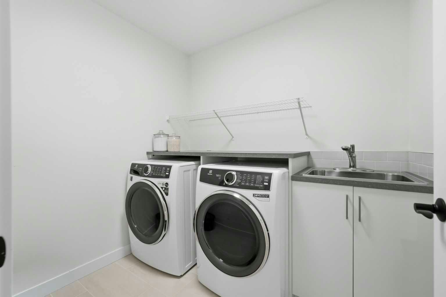 93 Rochester Way NW, Calgary, AB, T3L 0J6 - 33
