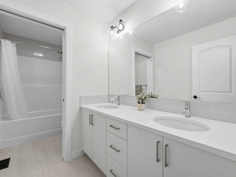 93 Rochester Way NW, Calgary, AB, T3L 0J6 - 32