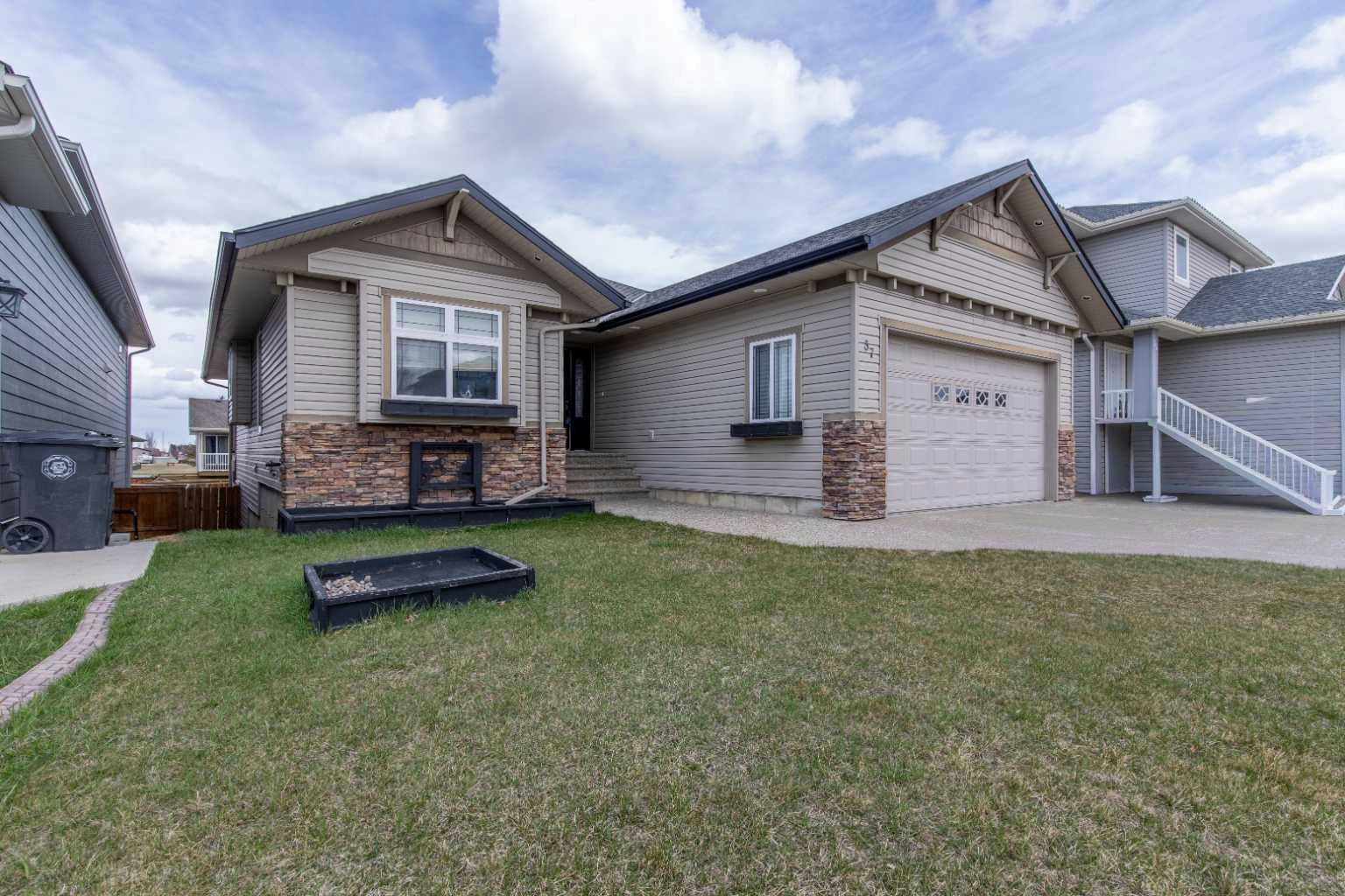 37 Laurel Place, Coalhurst, AB, T0L 0V0