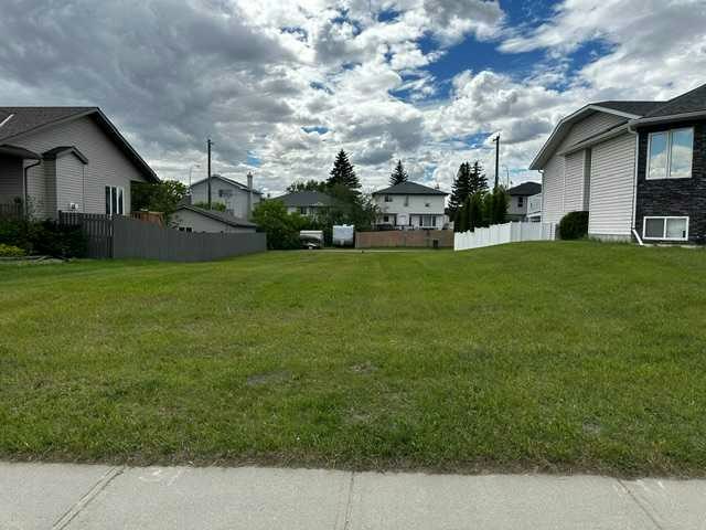 336 Parkview Estates, Strathmore, AB, T1P 1K8