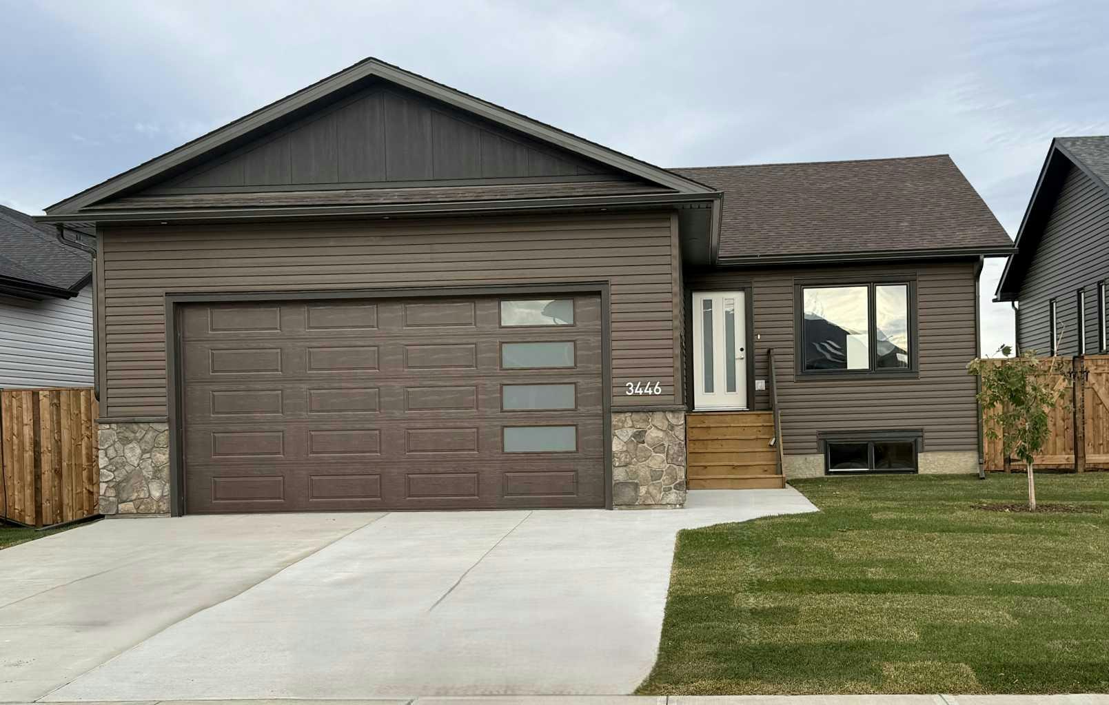 3446 Victory Way, Olds, AB, T4H 0E4