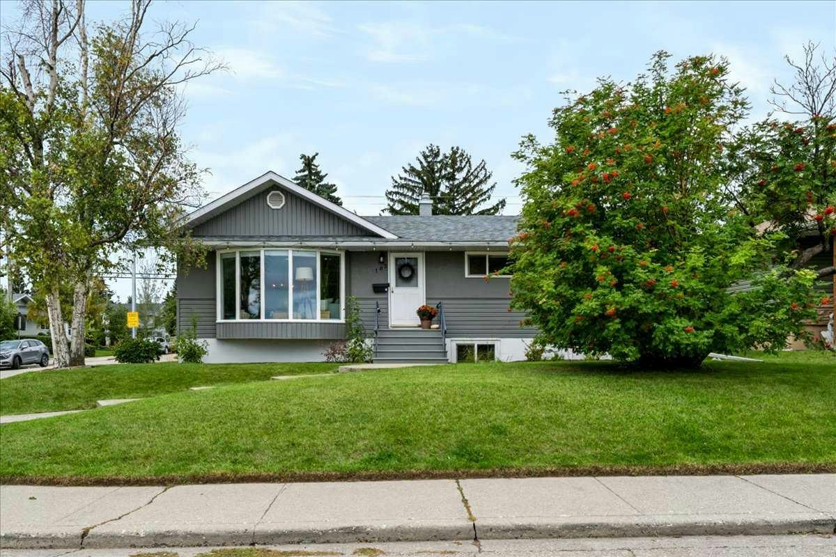 103 Grafton Drive SW, Calgary, AB, T3E 4W4