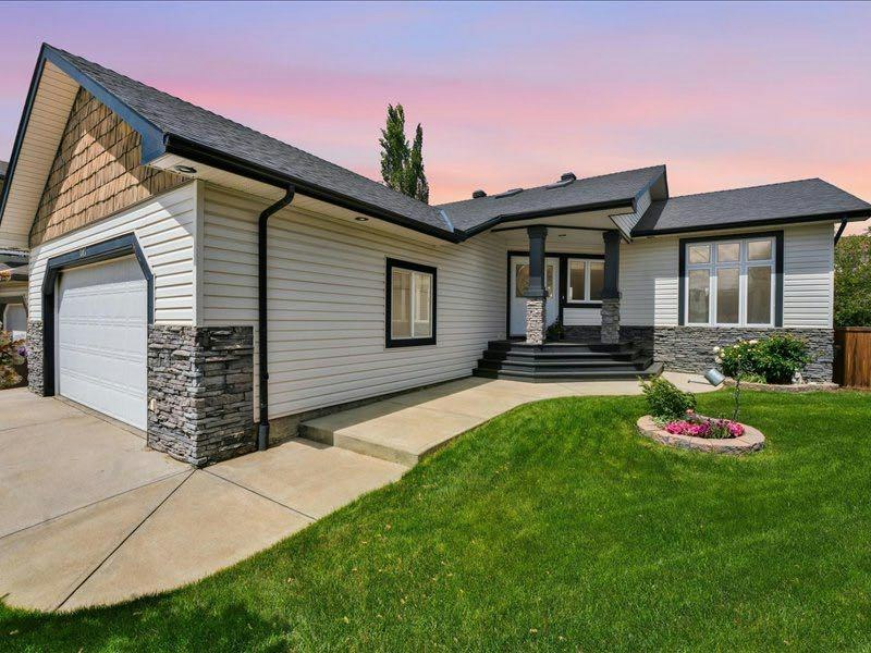 147 Cove Place, Chestermere, AB, T1X 1J6