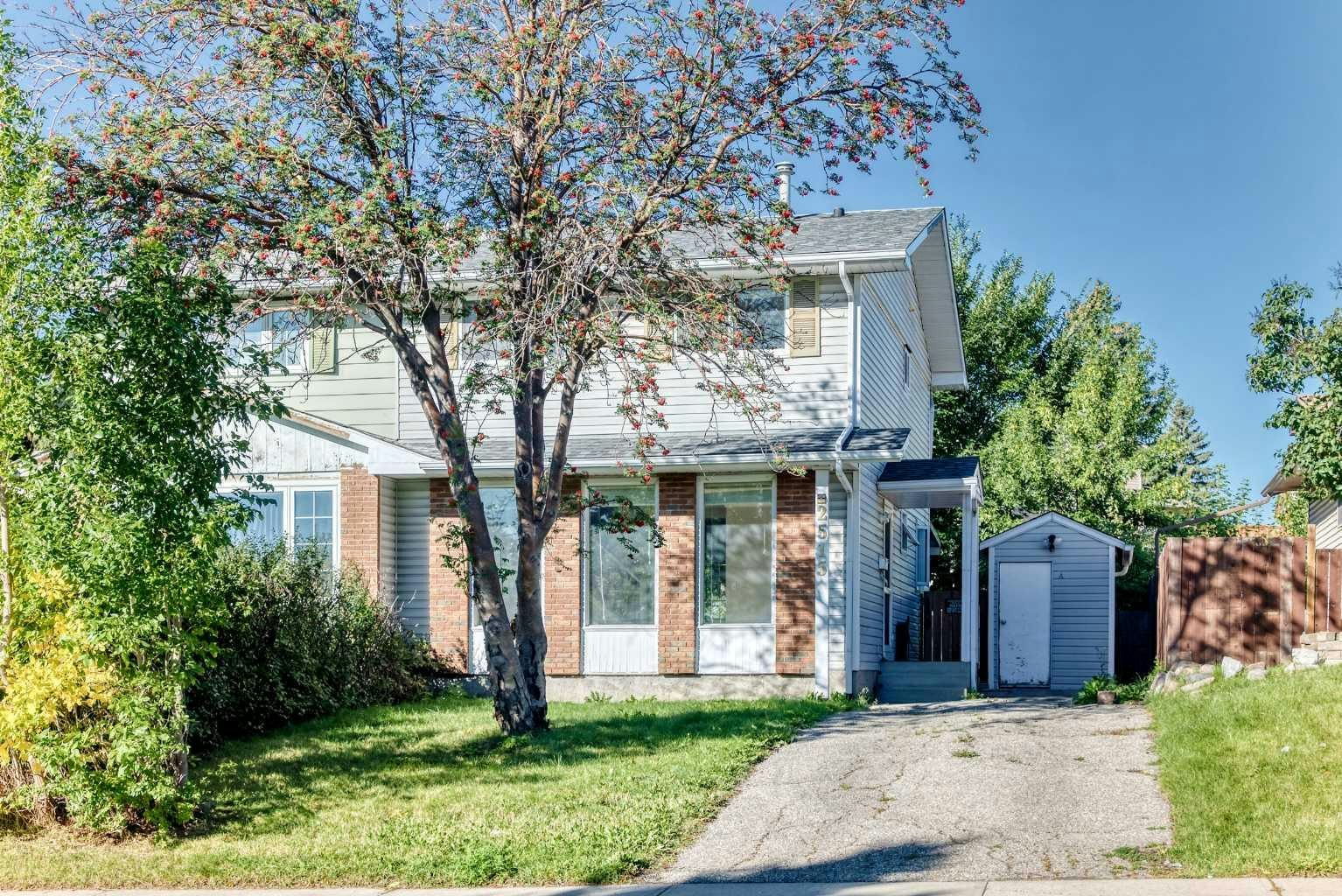 2515 62 Street NE, Calgary, AB, T2G 2K1