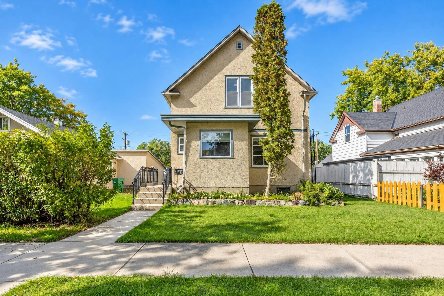 524 12a Street N, Lethbridge, AB, T1H 2J7