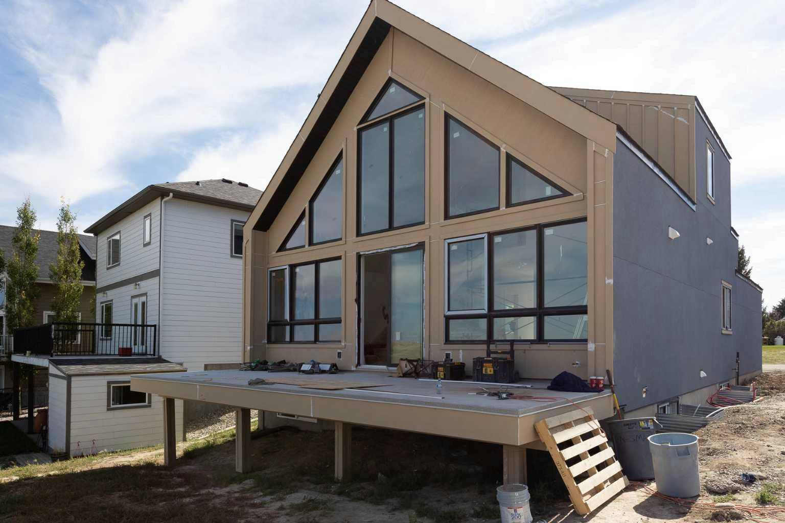 64 White Pelican Way, Vulcan, AB, T1R 0X5