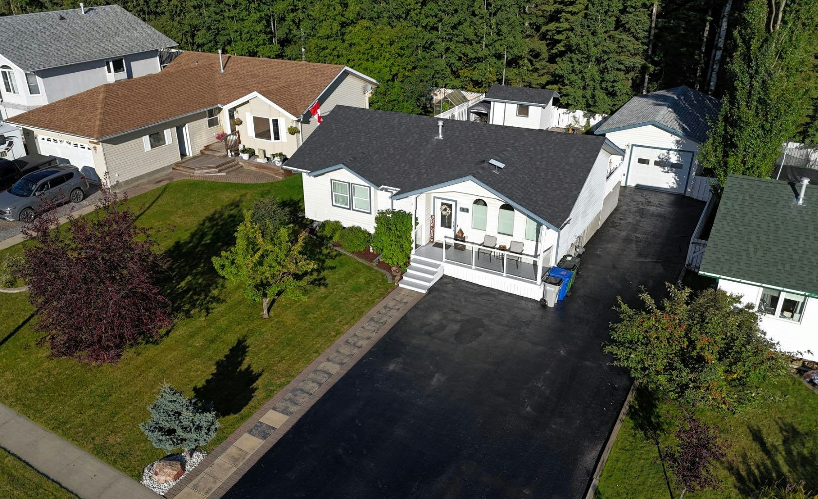 1013 61 Street, Edson, AB, T7E 1Y1
