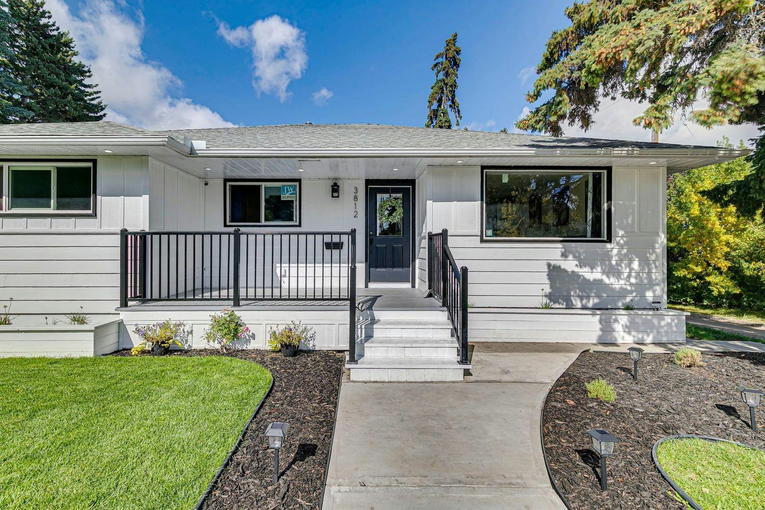 3812 3 Avenue SW, Calgary, AB, T3C 0A9