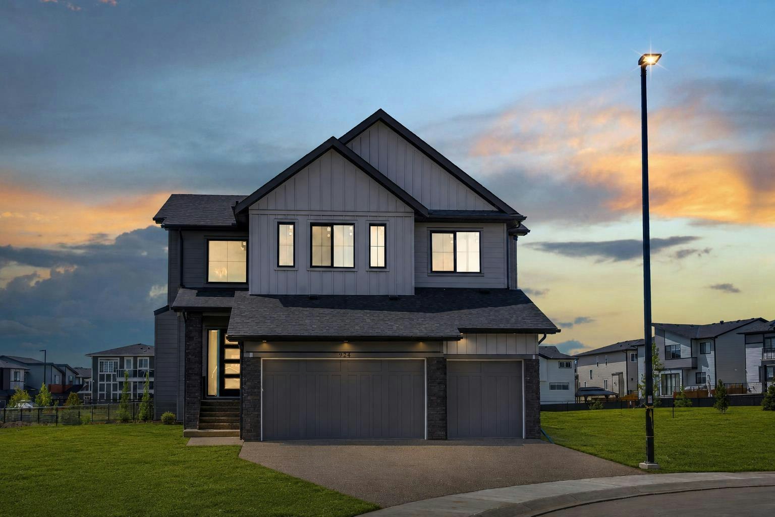 924 South Shore Terrace, Chestermere, AB, T1X 3G1