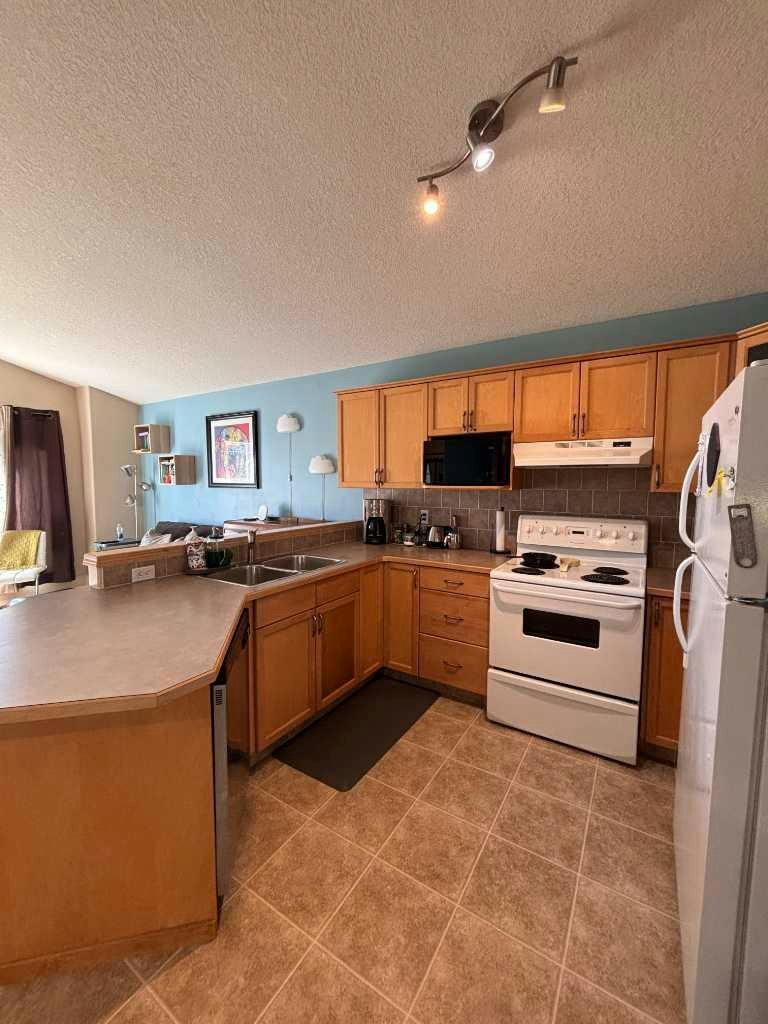 75 Kodiak Crescent N, Lethbridge, AB, T1H 6S4 - 7