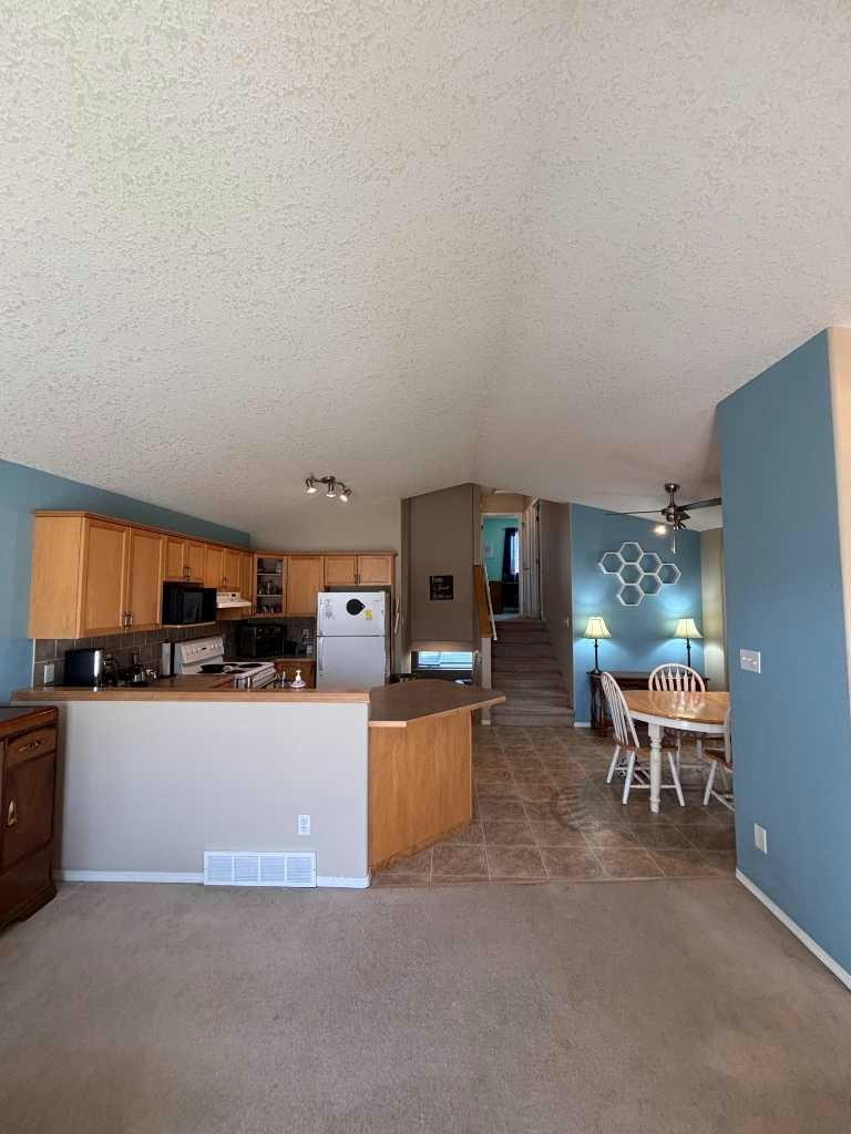 75 Kodiak Crescent N, Lethbridge, AB, T1H 6S4 - 4