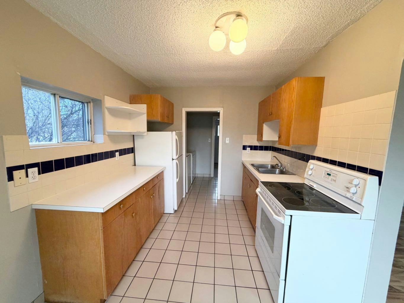 9516 102 Avenue, Grande Prairie, AB, T8V 0Z6