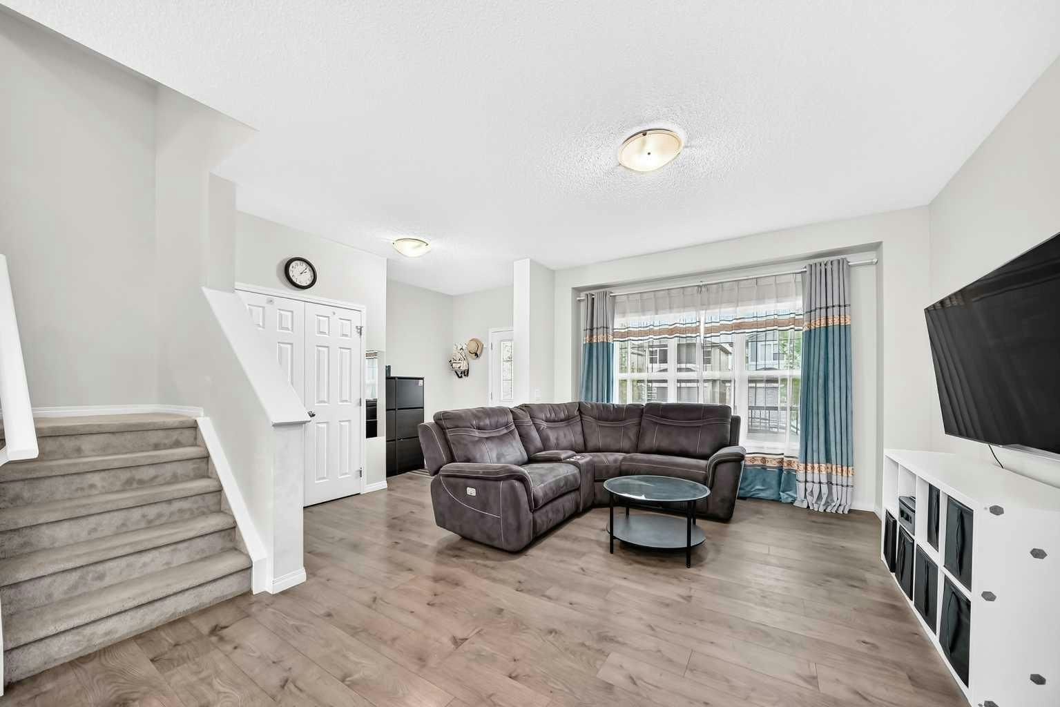 246 Walgrove Terrace SE, Calgary, AB, T2X 4E7