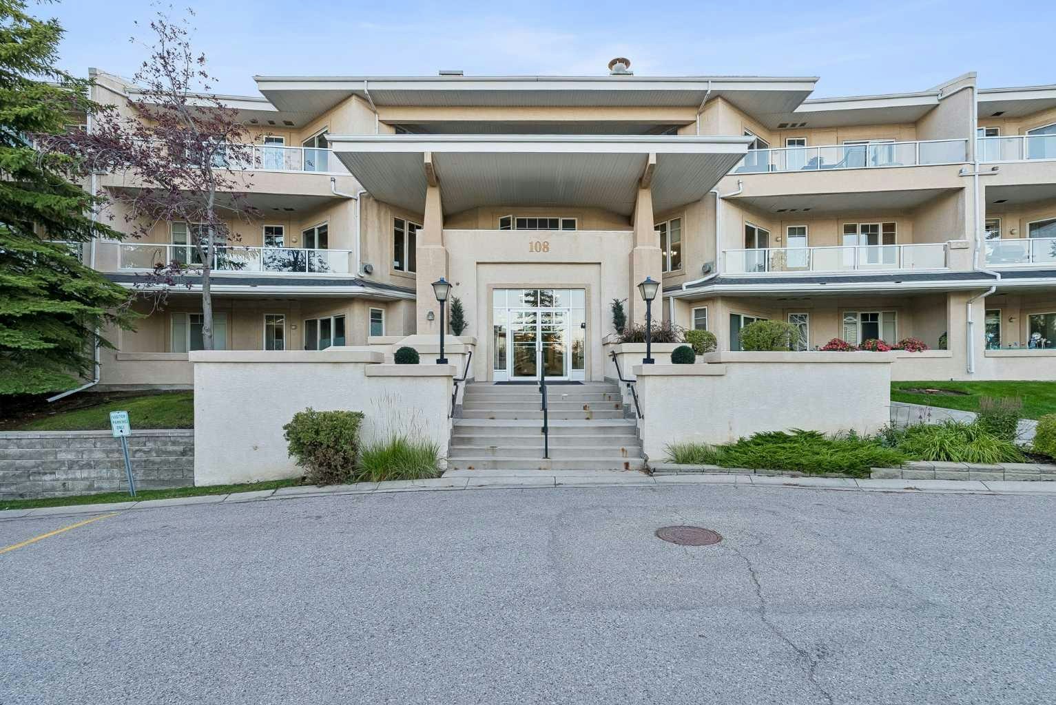 102-108 Edgeridge Terrace NW, Calgary, AB, T3A 6C4