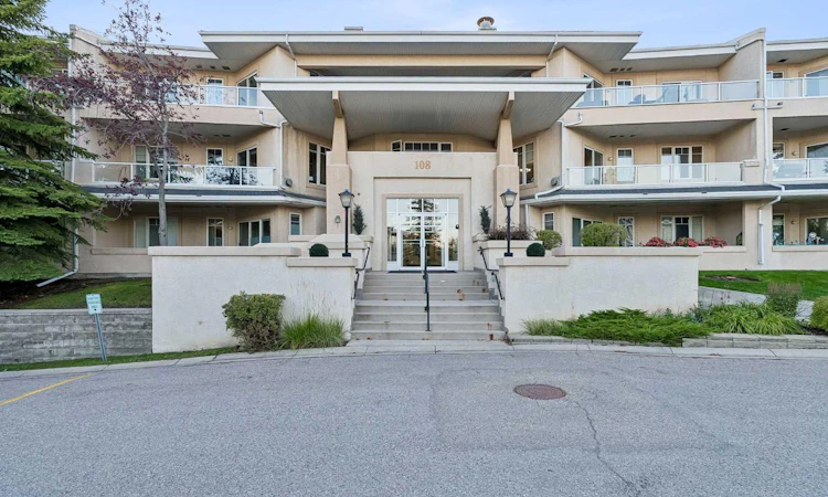 102-108 Edgeridge Terrace NW