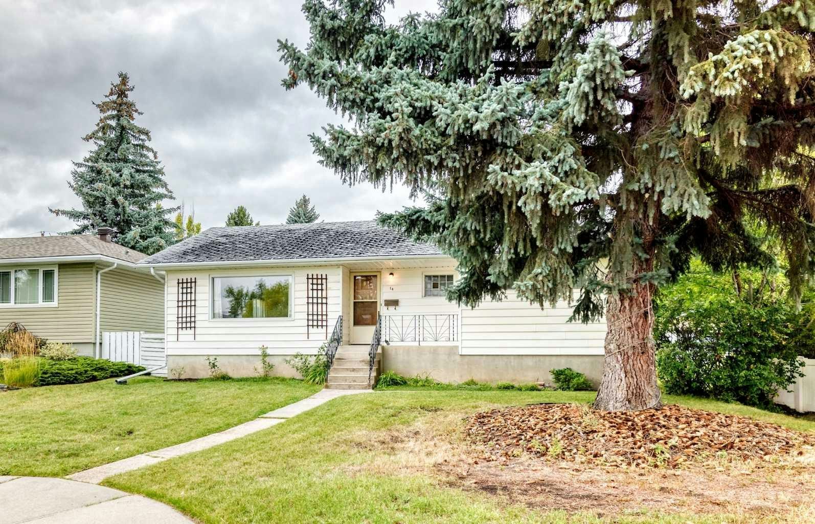14 Carnarvon Way NW, Calgary, AB, T2K 1W4