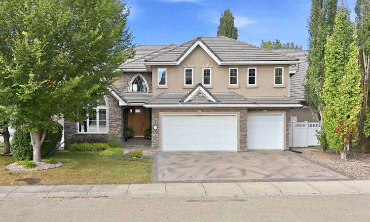 54 Allard Crescent
