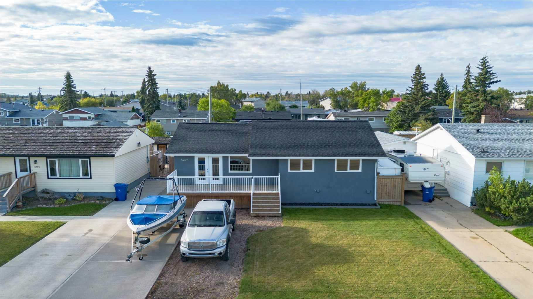5707 46 Avenue, Stettler, AB, T4K 1J2