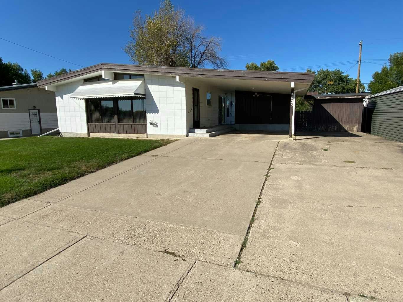 4825 56 Avenue N, Taber, AB, T1G 1E4