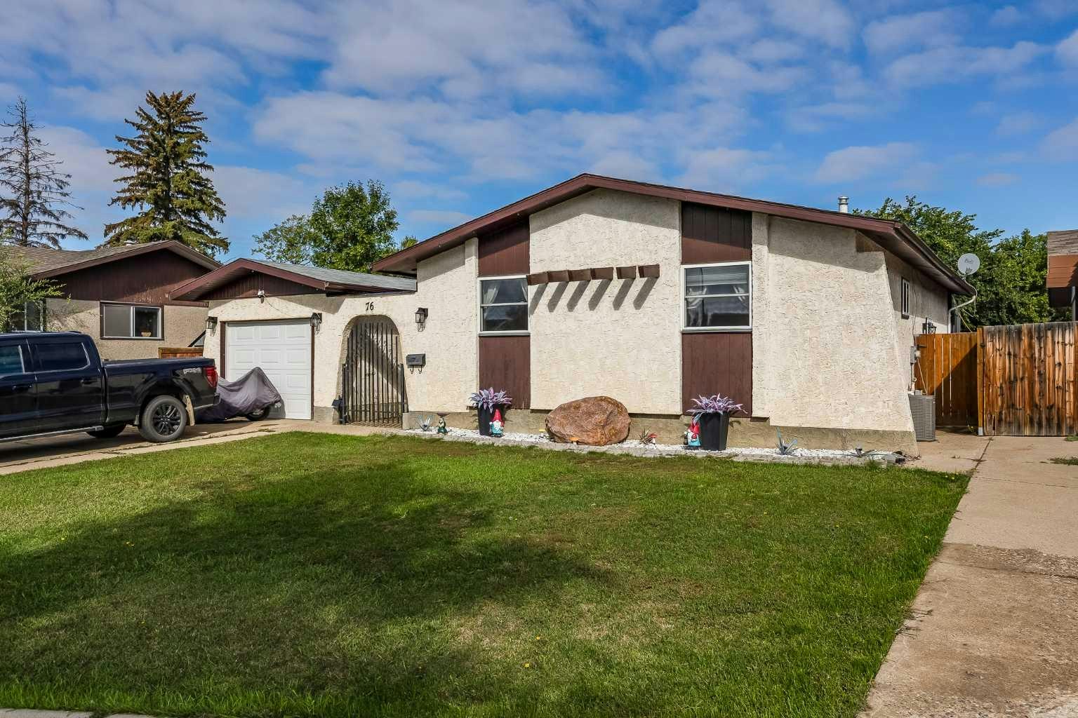 76 Cypress Way SE, Medicine Hat, AB, T1B 1G8