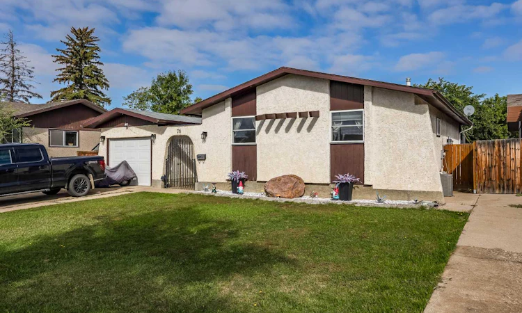 76 Cypress Way SE