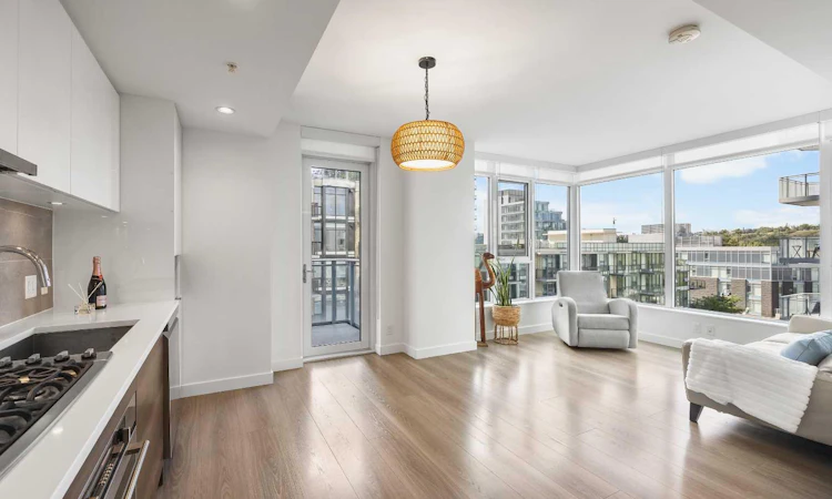 505-108 Waterfront Court SW