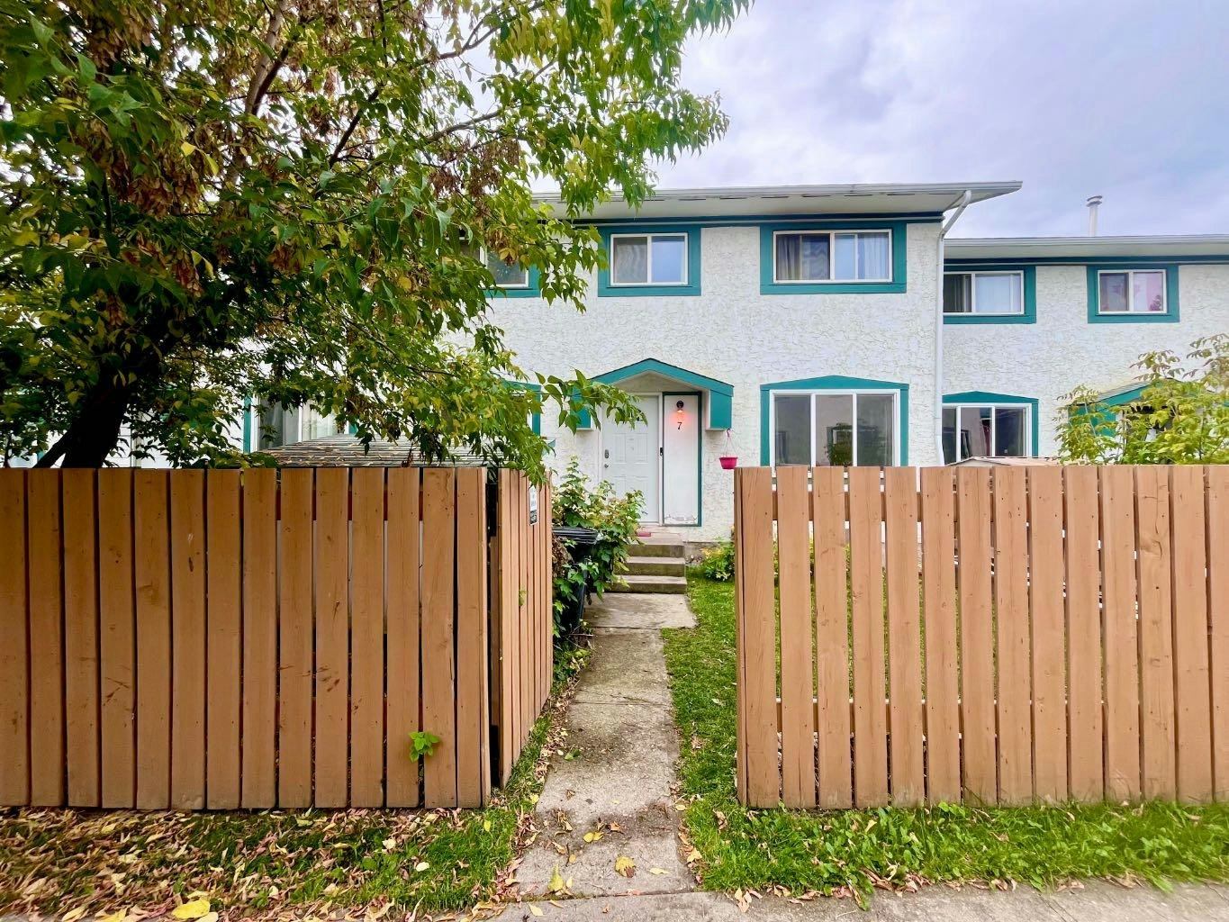 7-110 Tamarack Avenue, Hinton Hill, AB, T7V 1C5