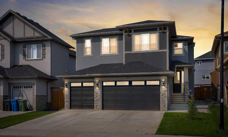 202 Kinniburgh Crescent