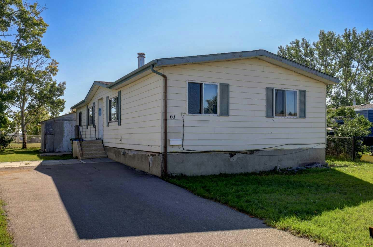 61 Huntstrom Drive NE, Calgary, AB, T2K 5V5