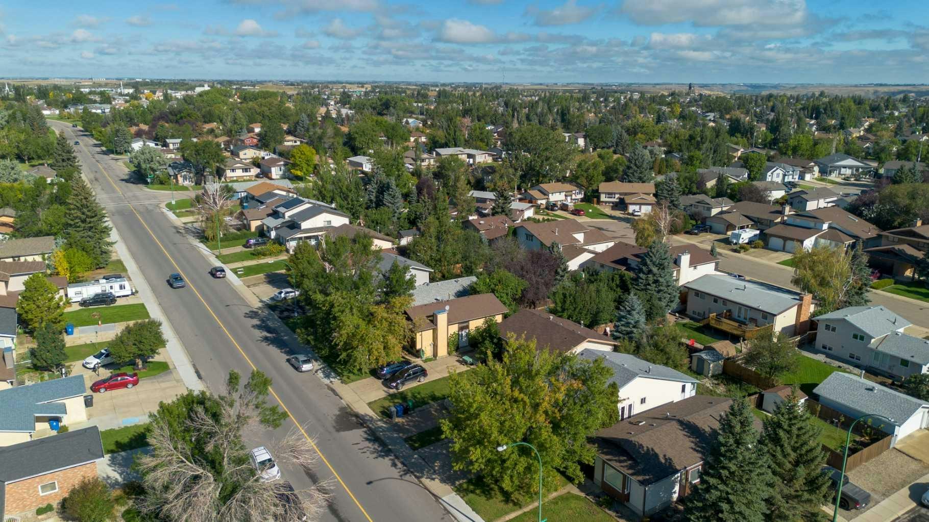 119 Red Crow Boulevard W, Lethbridge, AB, T1K 5N2 - 40