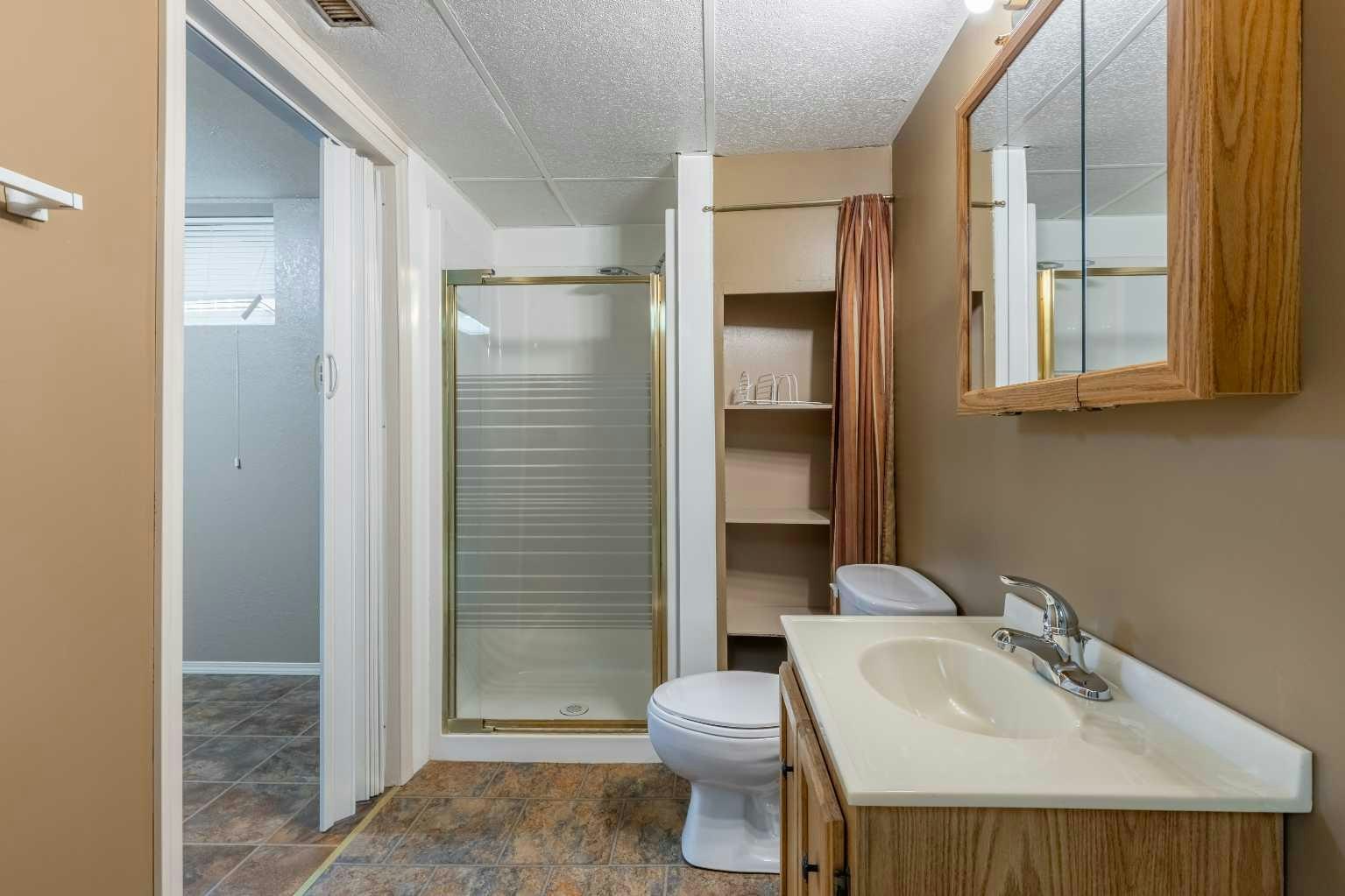 119 Red Crow Boulevard W, Lethbridge, AB, T1K 5N2 - 24