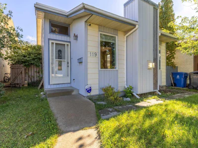 119 Red Crow Boulevard W - 4