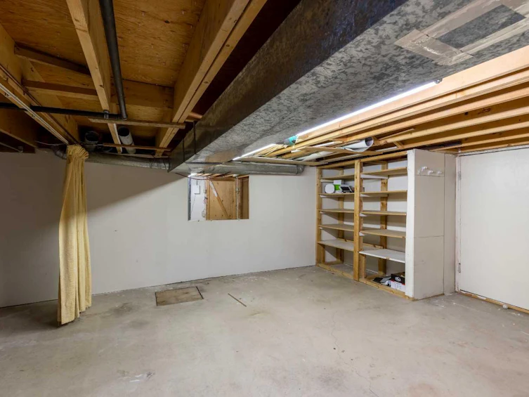 119 Red Crow Boulevard W, Lethbridge, AB, T1K 5N2 - 27