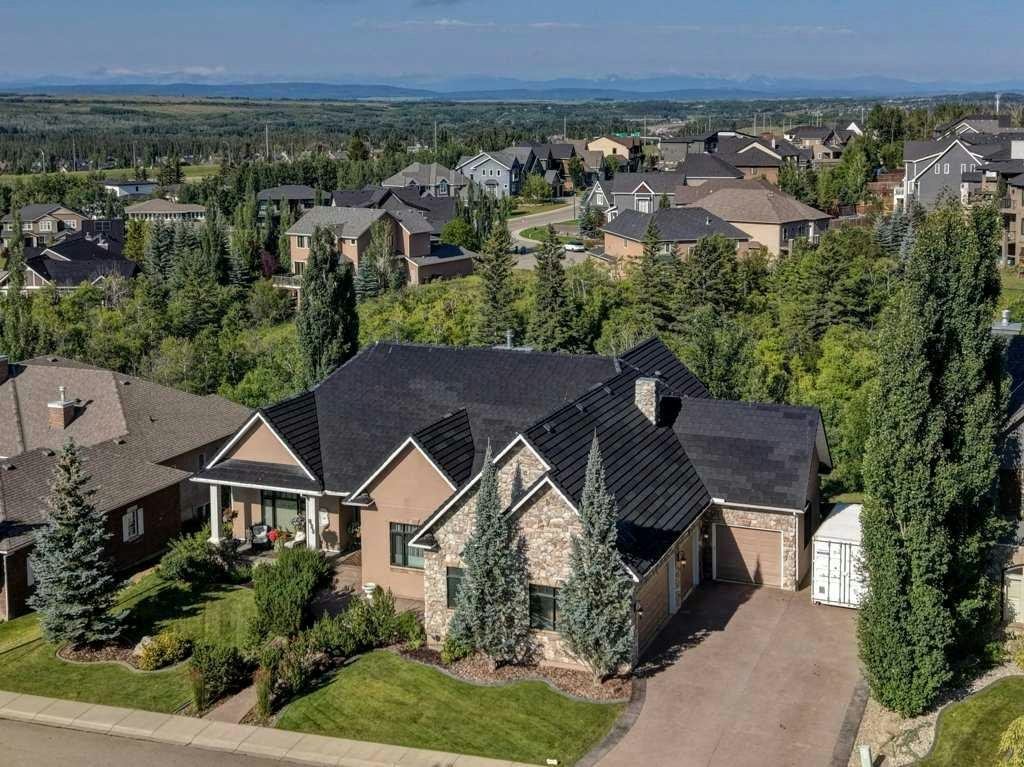 206 Fortress Manor SW, Calgary, AB, T3H 4Z2