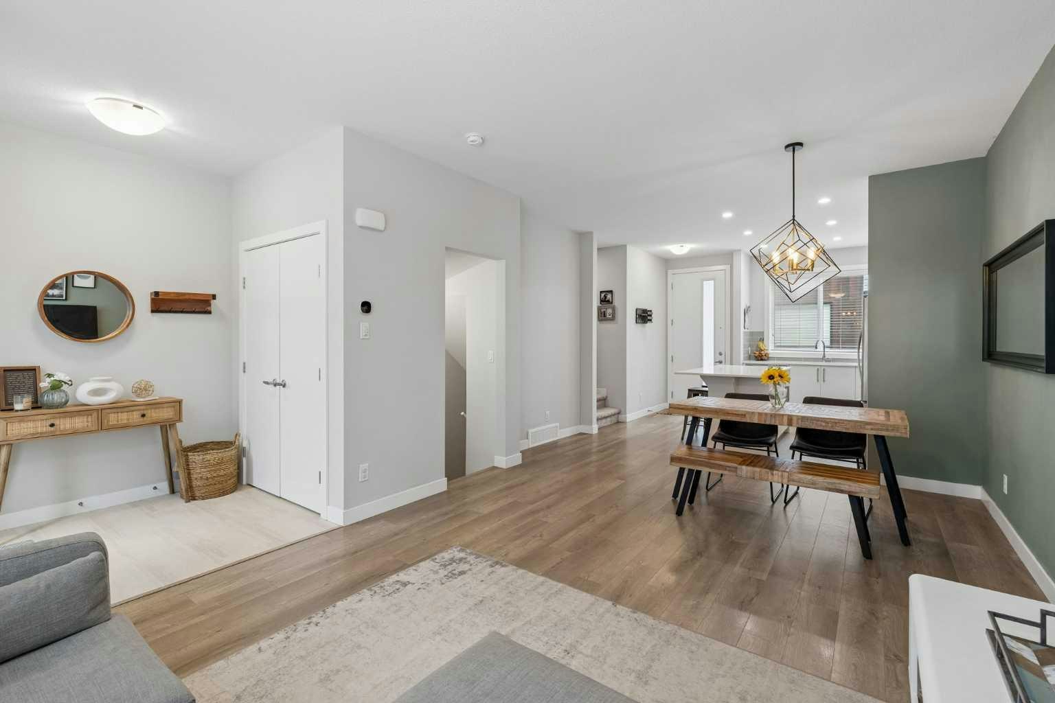 704 Redstone Crescent NE, Calgary, AB, T3N 1M3