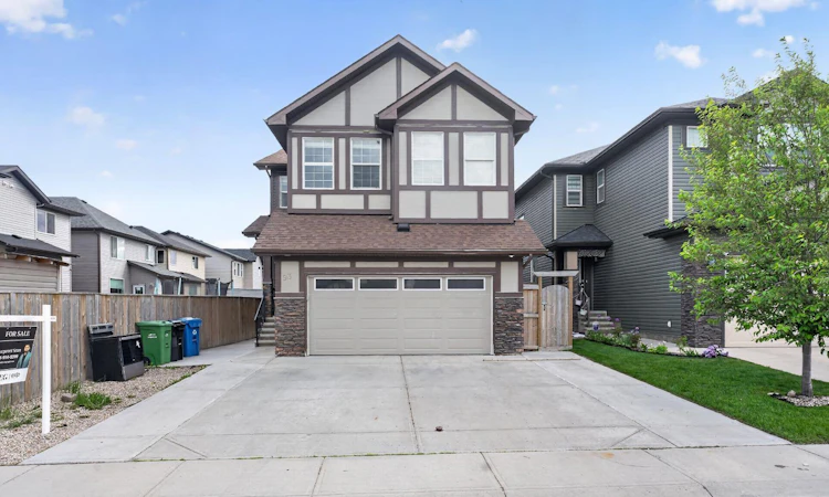 93 Skyview Shores Terrace NE