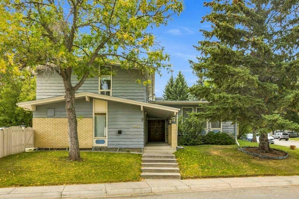 12003 Cannes Road SW, Calgary, AB, T2W 1N1