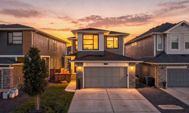 186 Cranbrook Park SE