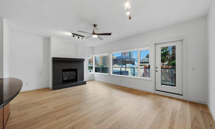 205-1818 14 Street SW