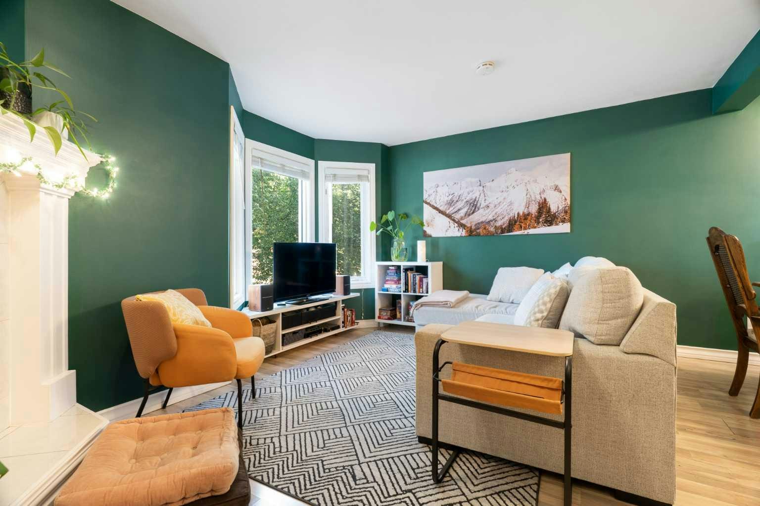 12-1339 14 Avenue SW, Calgary, AB, T3C 0W3