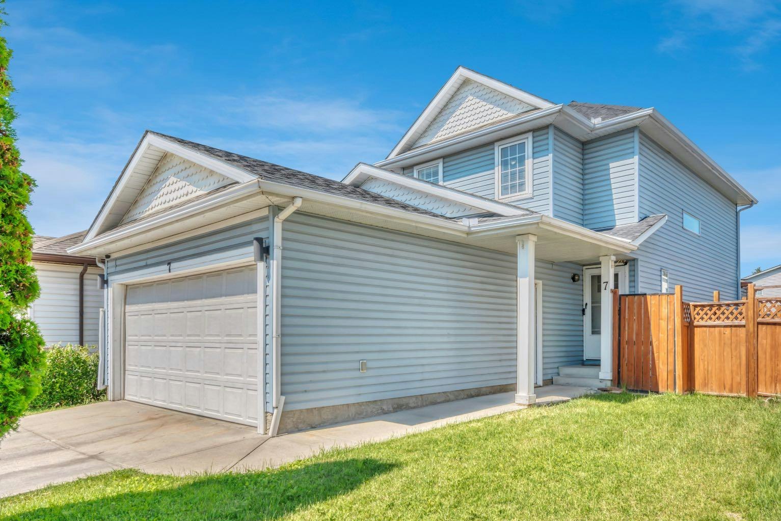 7 San Diego Manor NE, Calgary, AB, T1Y 7A5