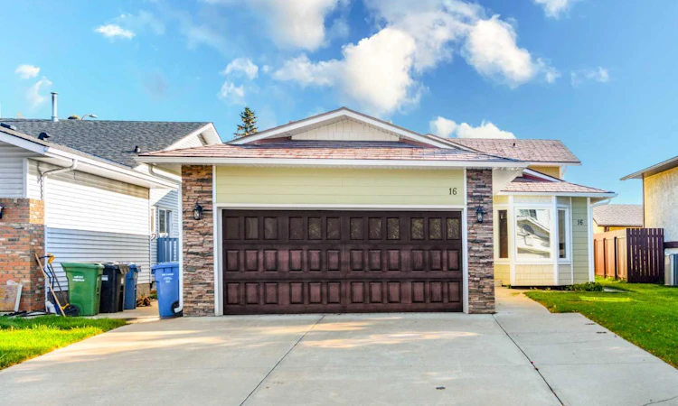 16 Deersaxon Circle SE