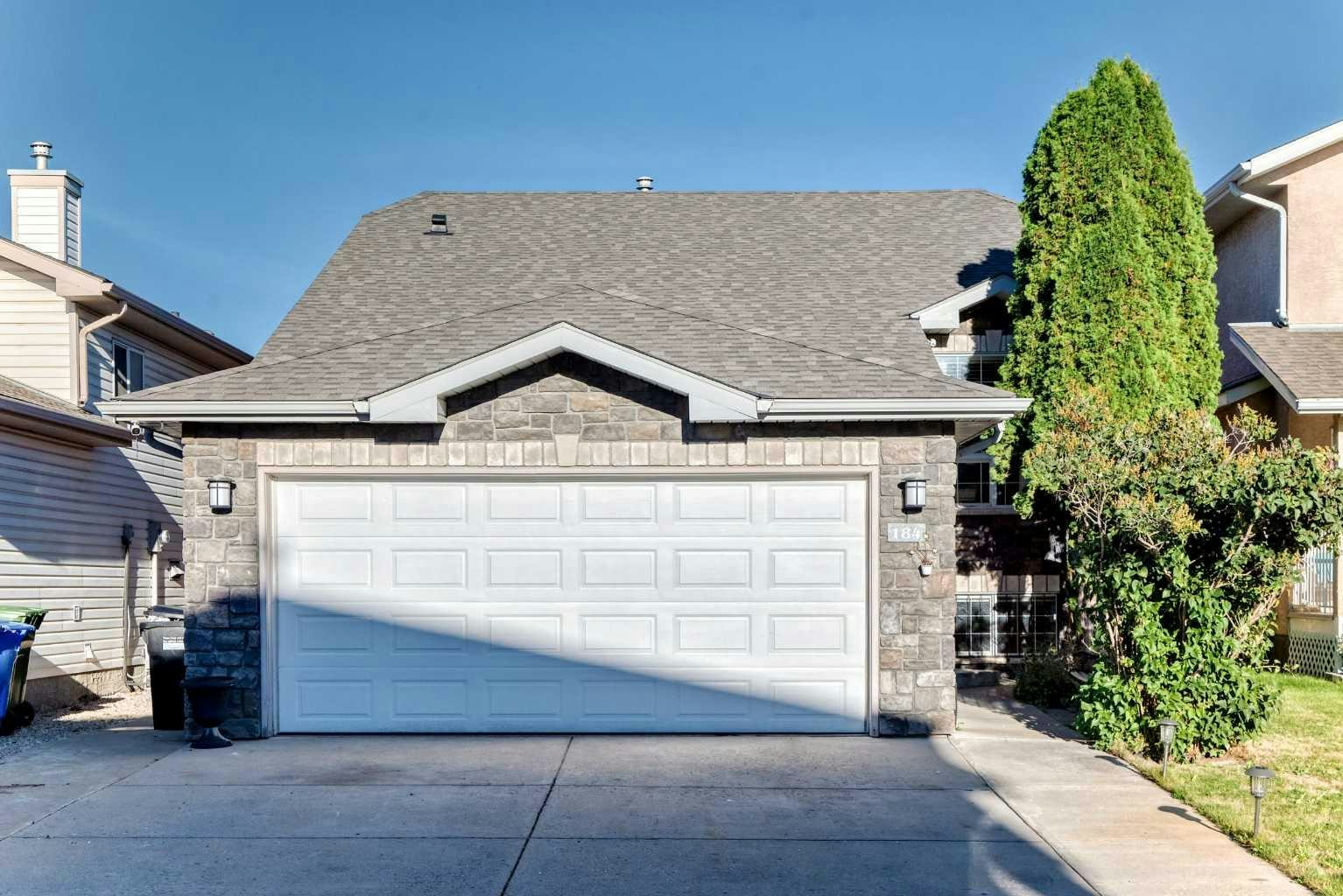 184 Douglas Ridge Green SE, Calgary, AB, T2Z 2T4