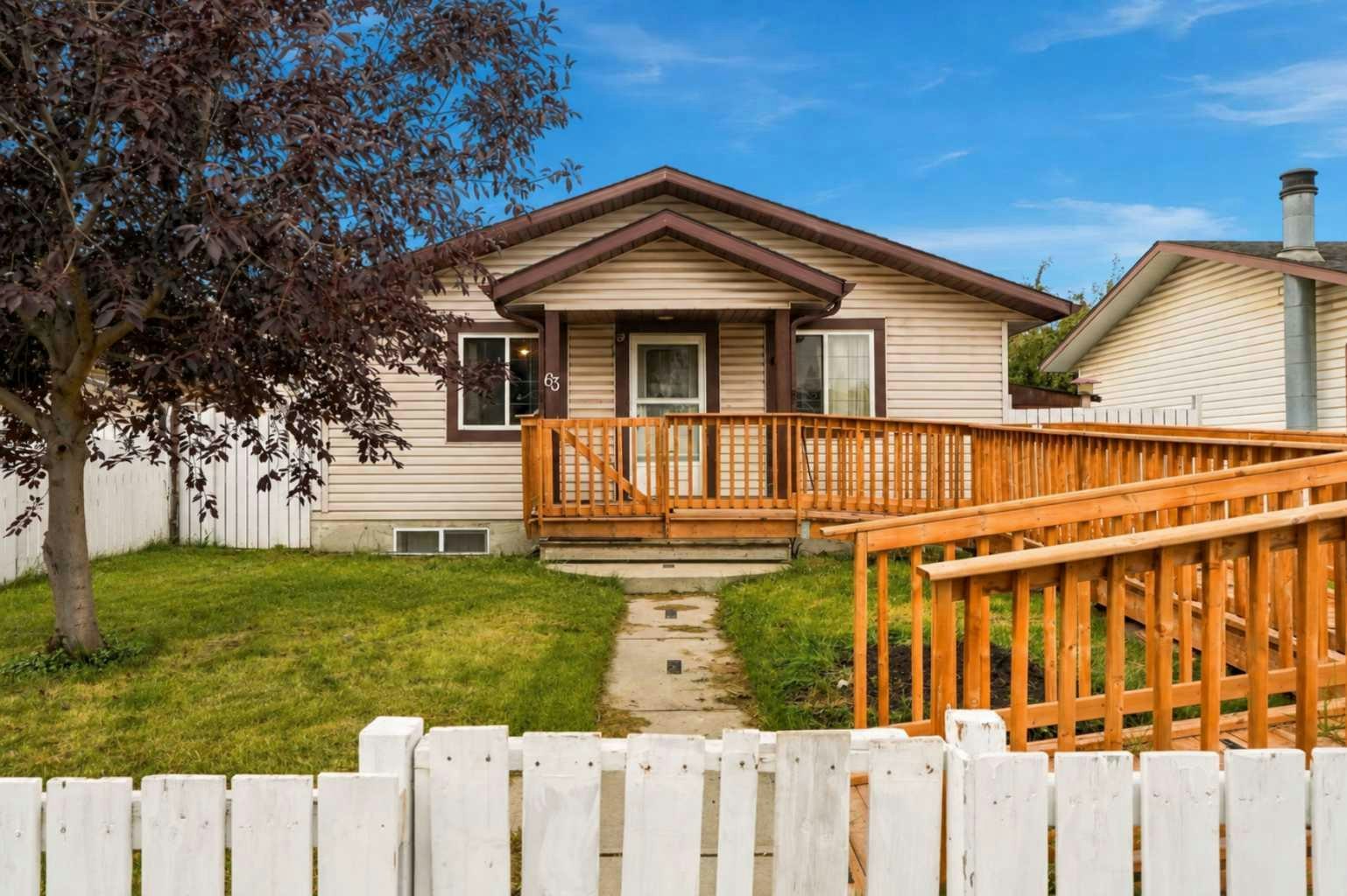 63 Rundleson Way NE, Calgary, AB, T1Y 3H7