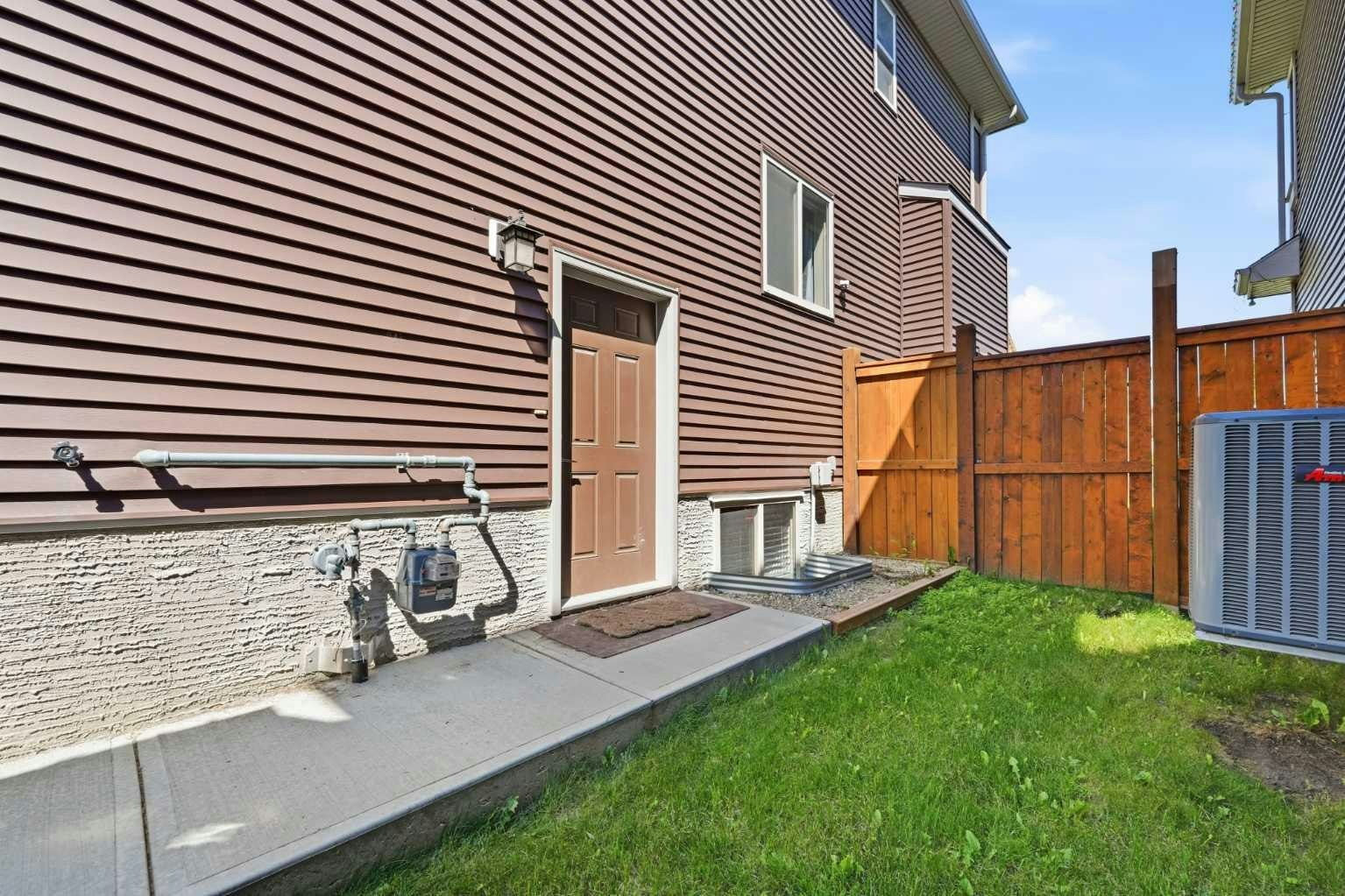 129 Kingsbury Close SE, Airdrie, AB, T4A 0R4 - 45