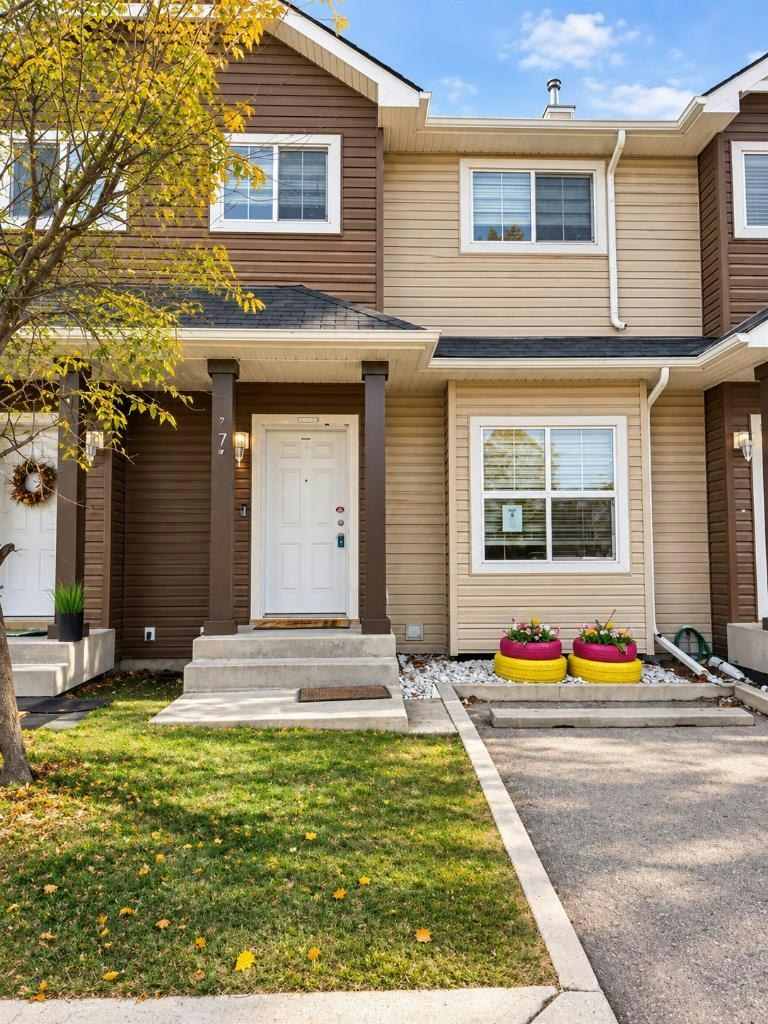 204-111 Tarawood Lane NE, Calgary, AB, T3J 0C1